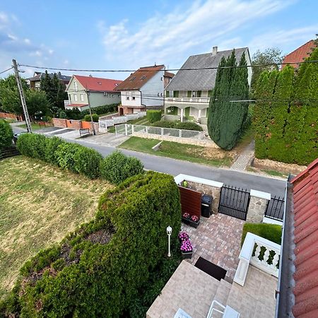 Jozsef Apartments House 佐洛卡罗斯 外观 照片