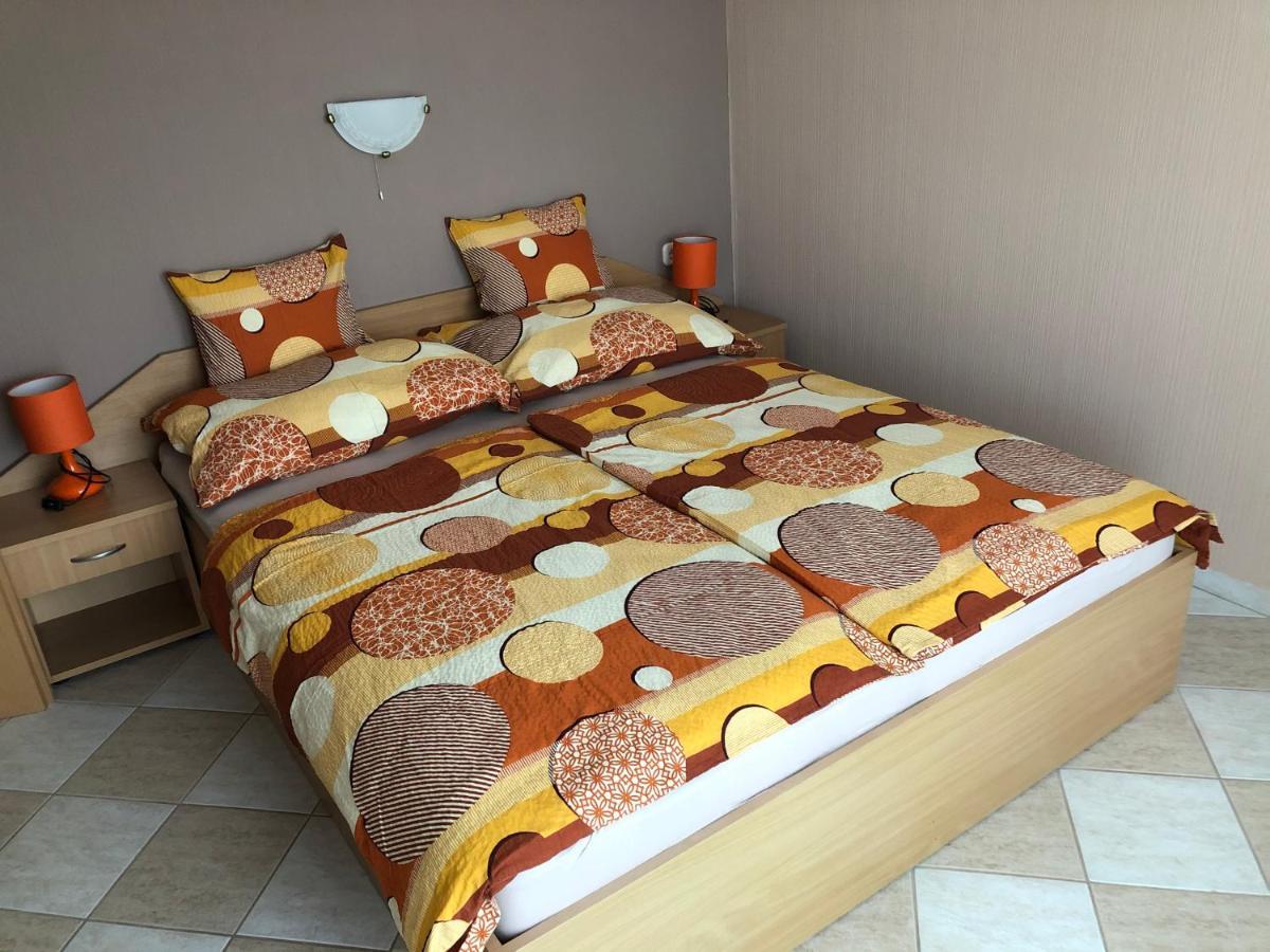 Jozsef Apartments House 佐洛卡罗斯 外观 照片