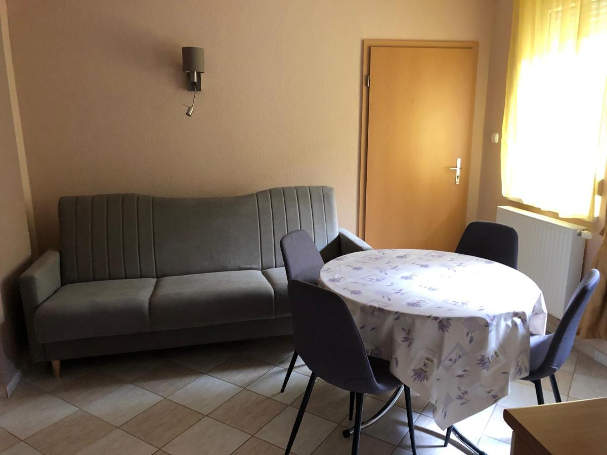 Jozsef Apartments House 佐洛卡罗斯 外观 照片