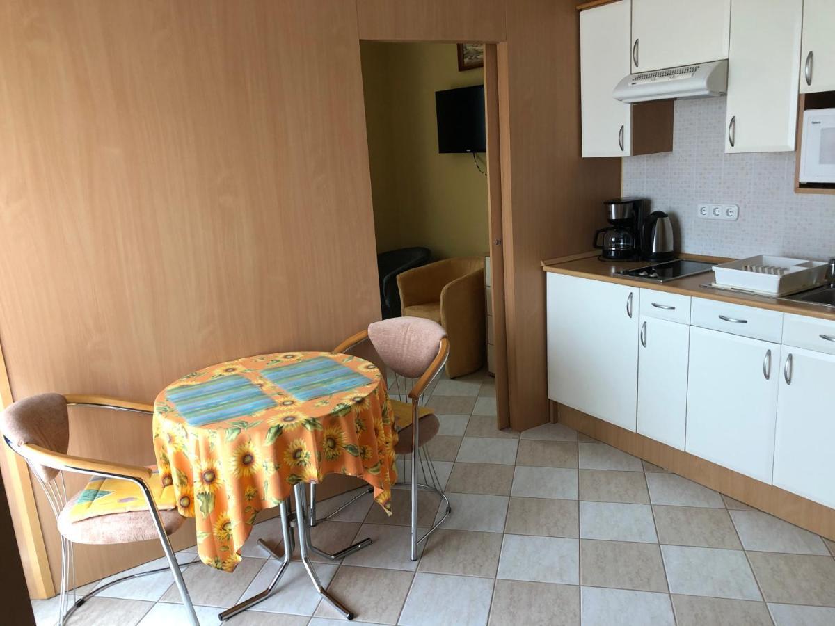 Jozsef Apartments House 佐洛卡罗斯 外观 照片